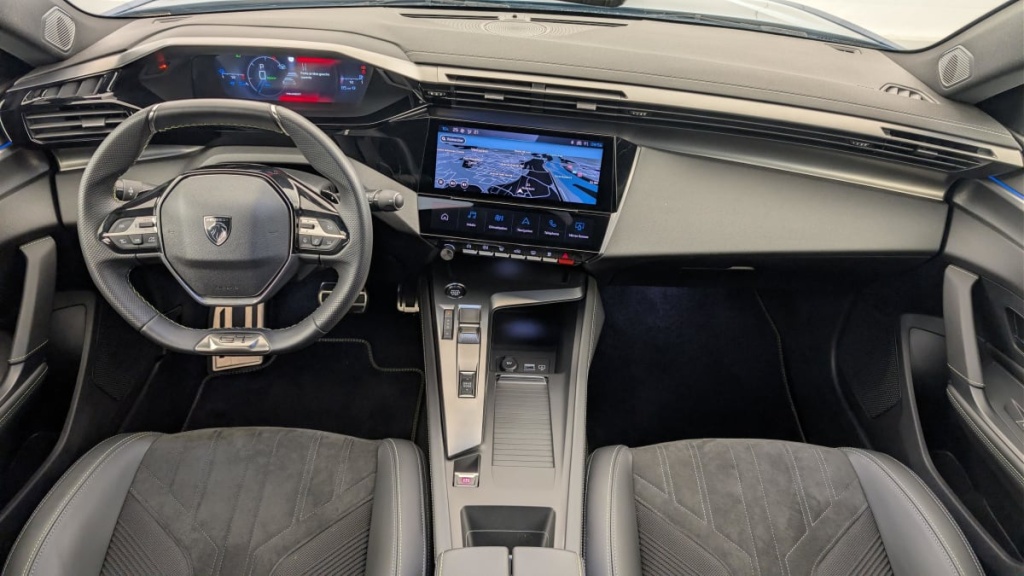 PEUGEOT 408 PHEV 180 e-EAT8 GT - ref: 1-361323 - Photo 13