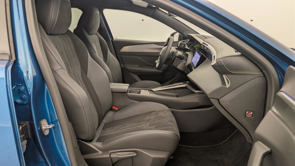 PEUGEOT 408 PHEV 180 e-EAT8 GT - ref: 1-361323 - Photo 9