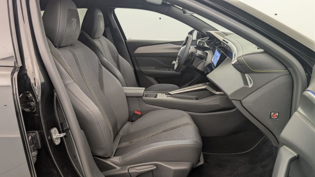 PEUGEOT 408 PHEV 225 e-EAT8 GT - ref: 1-361416 - Photo 9