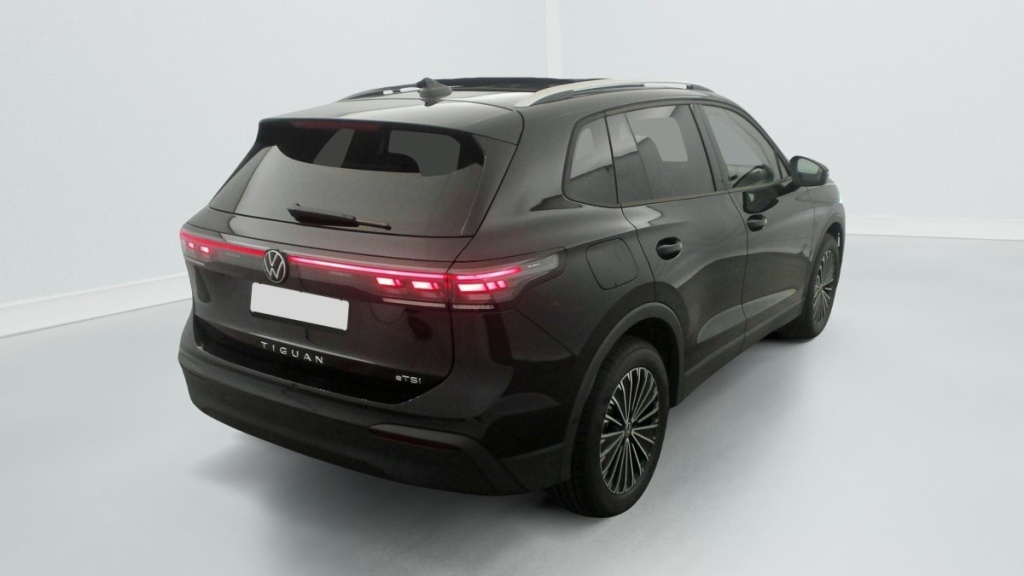 VOLKSWAGEN Tiguan 1.5 eTSI 150CV DSG7 LIFE PLUS - ref: 1-361681 - Photo 7
