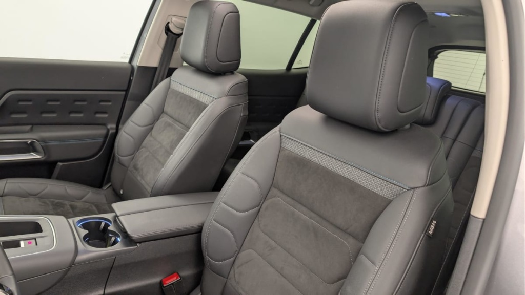 CITROEN C5 Aircross Hybride Rechargeable 225 e-EAT8 Shine - ref: 1-362070 - Photo 16