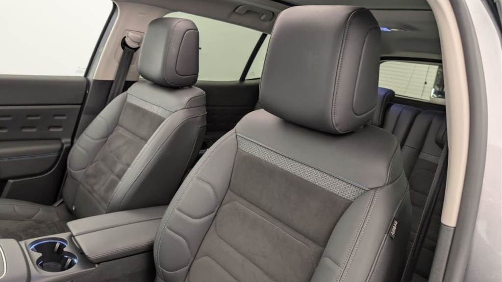 CITROEN C5 Aircross Hybride Rechargeable 225 e-EAT8 Shine - ref: 1-362071 - Photo 16