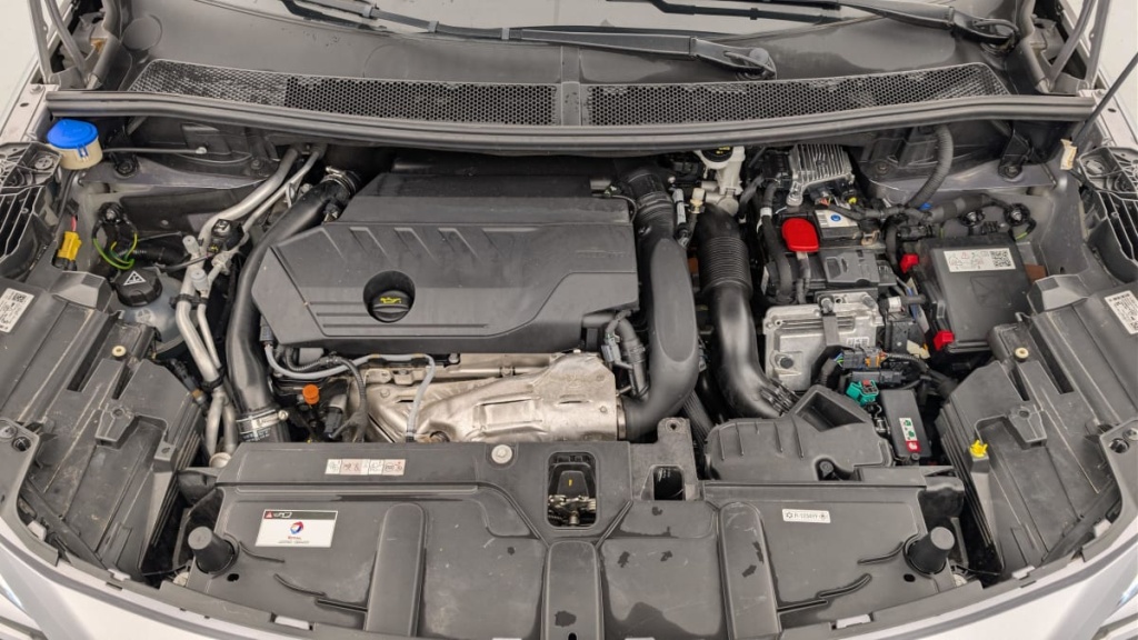 PEUGEOT 3008 Hybrid 225 e-EAT8 GT - ref: 1-362074 - Photo 20