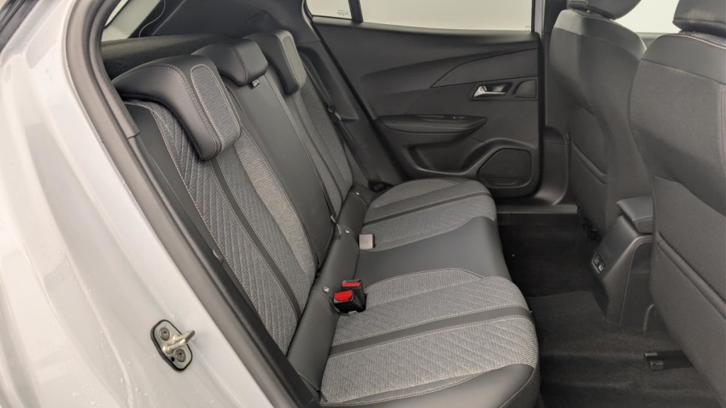 PEUGEOT 2008 100 S S BVM6 Allure - ref: 1-362179 - Photo 10