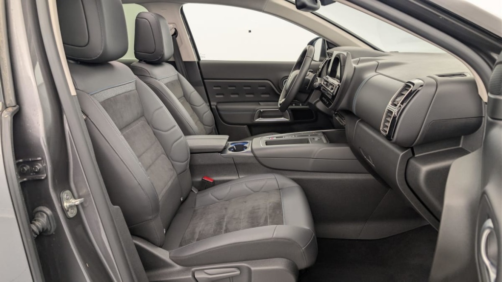 CITROEN C5 Aircross Hybride Rechargeable 225 e-EAT8 Shine - ref: 1-362235 - Photo 9