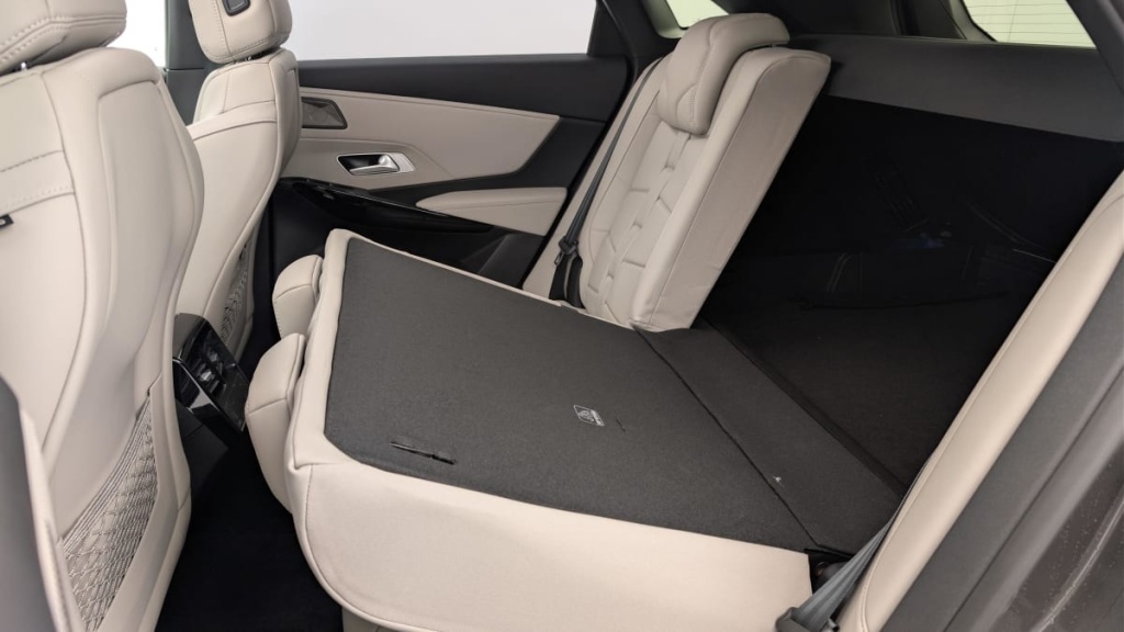 DS DS7 Hybride Rechargeable E-Tense 300 EAT8 4x4 Opera - ref: 1-362268 - Photo 12