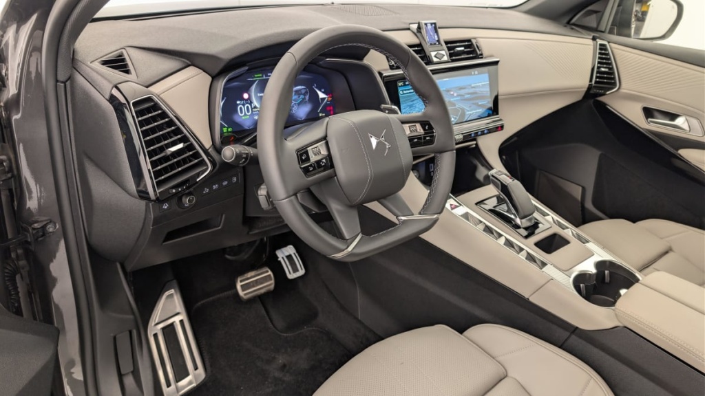 DS DS7 Hybride Rechargeable E-Tense 300 EAT8 4x4 Opera - ref: 1-362268 - Photo 15