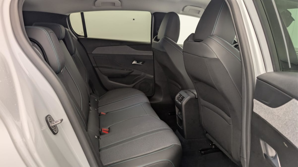 PEUGEOT 308 Hybrid 145 e-DCS6 Allure - ref: 1-362505 - Photo 10