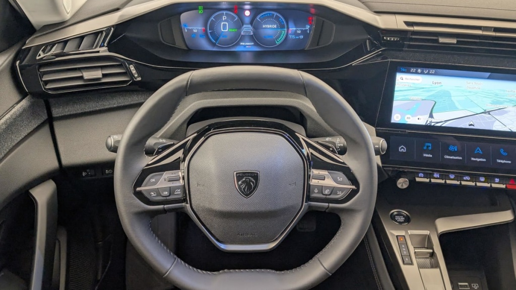 PEUGEOT 408 PHEV 180 e-EAT8 Allure - ref: 1-362566 - Photo 14