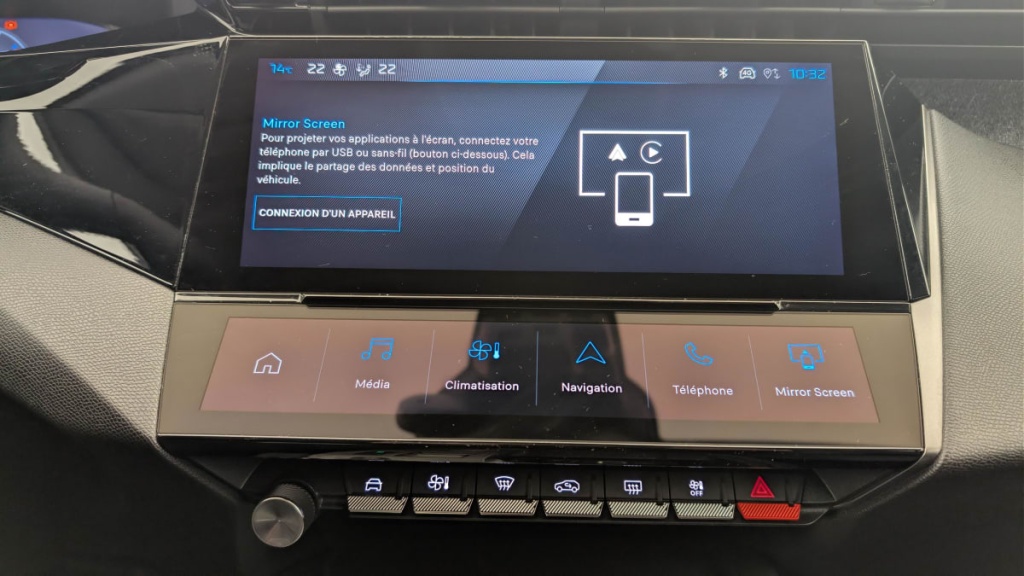 PEUGEOT 408 PHEV 180 e-EAT8 Allure - ref: 1-362566 - Photo 19