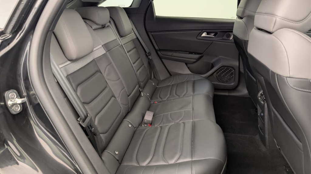 CITROEN C5 X PureTech 130 EAT8 Plus - ref: 1-362666 - Photo 10