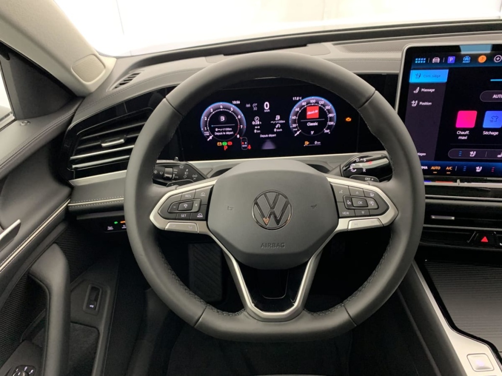 VOLKSWAGEN Passat 1.5 eTSI OPF 150 DSG7 Elegance - ref: 1-362703 - Photo 14