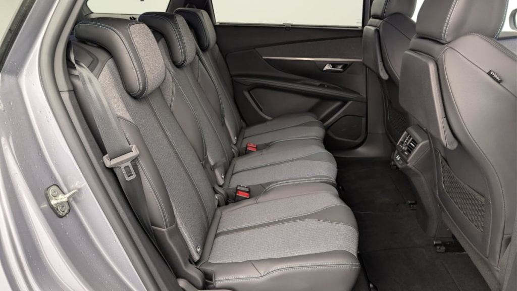 PEUGEOT 5008 PureTech 130ch S S BVM6 Allure Pack - ref: 1-363171 - Photo 10