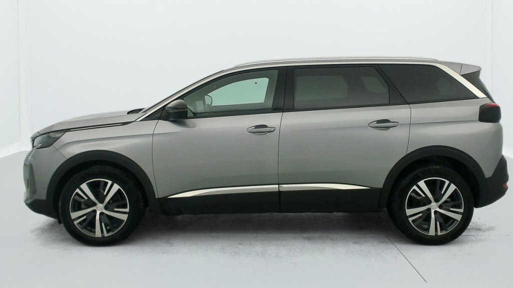 PEUGEOT 5008 PureTech 130ch S S BVM6 Allure Pack - ref: 1-363171 - Photo 4