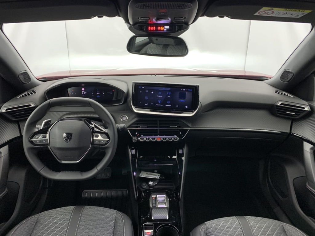 PEUGEOT 2008 Hybrid 145 e-DCS6 Allure - ref: 1-363304 - Photo 13