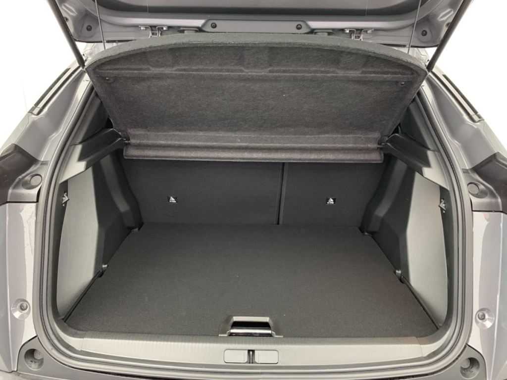 PEUGEOT 2008 Hybrid 145 e-DCS6 Allure - ref: 1-363306 - Photo 11