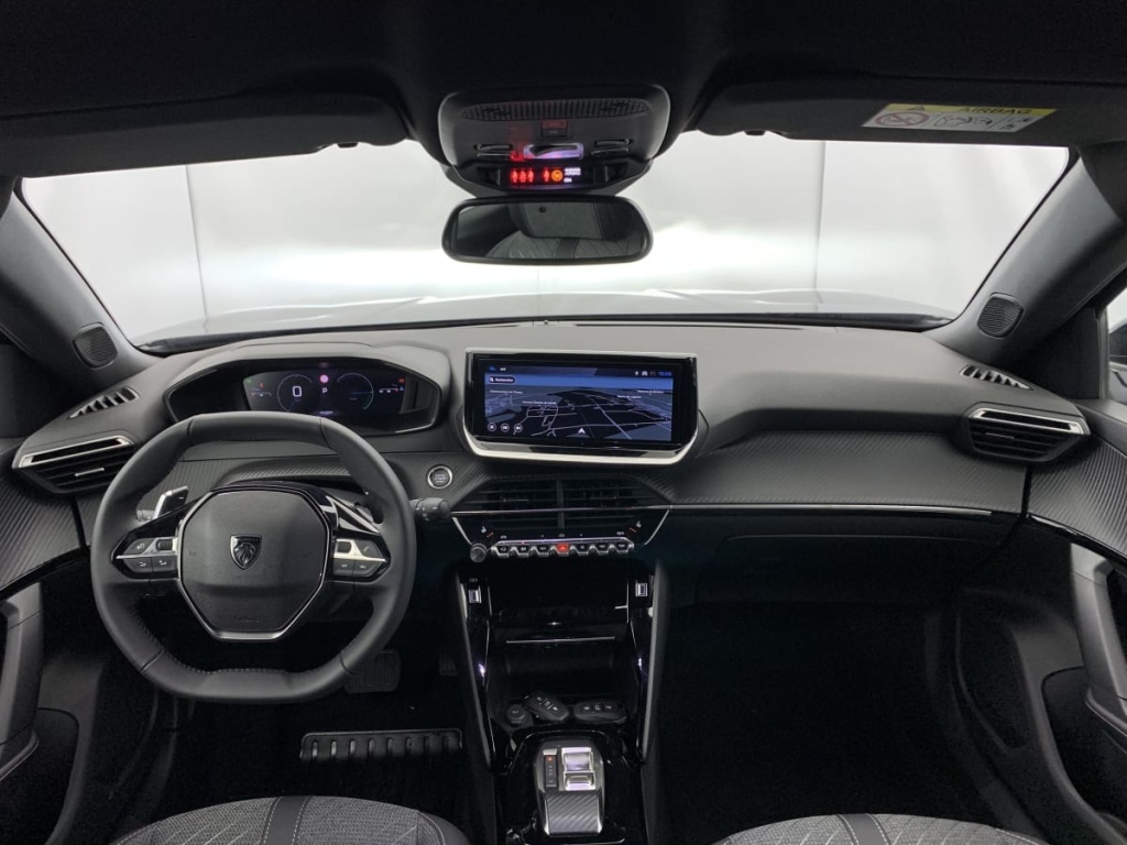 PEUGEOT 2008 Hybrid 145 e-DCS6 Allure - ref: 1-363309 - Photo 13