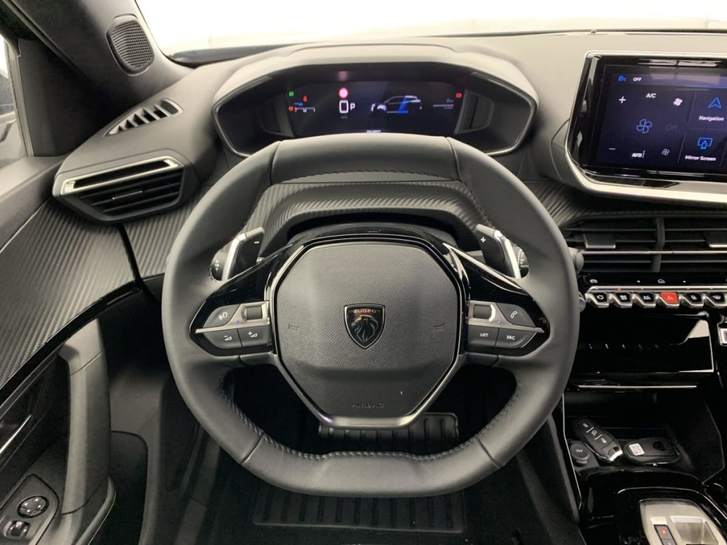 PEUGEOT 2008 Hybrid 145 e-DCS6 Allure - ref: 1-363319 - Photo 14