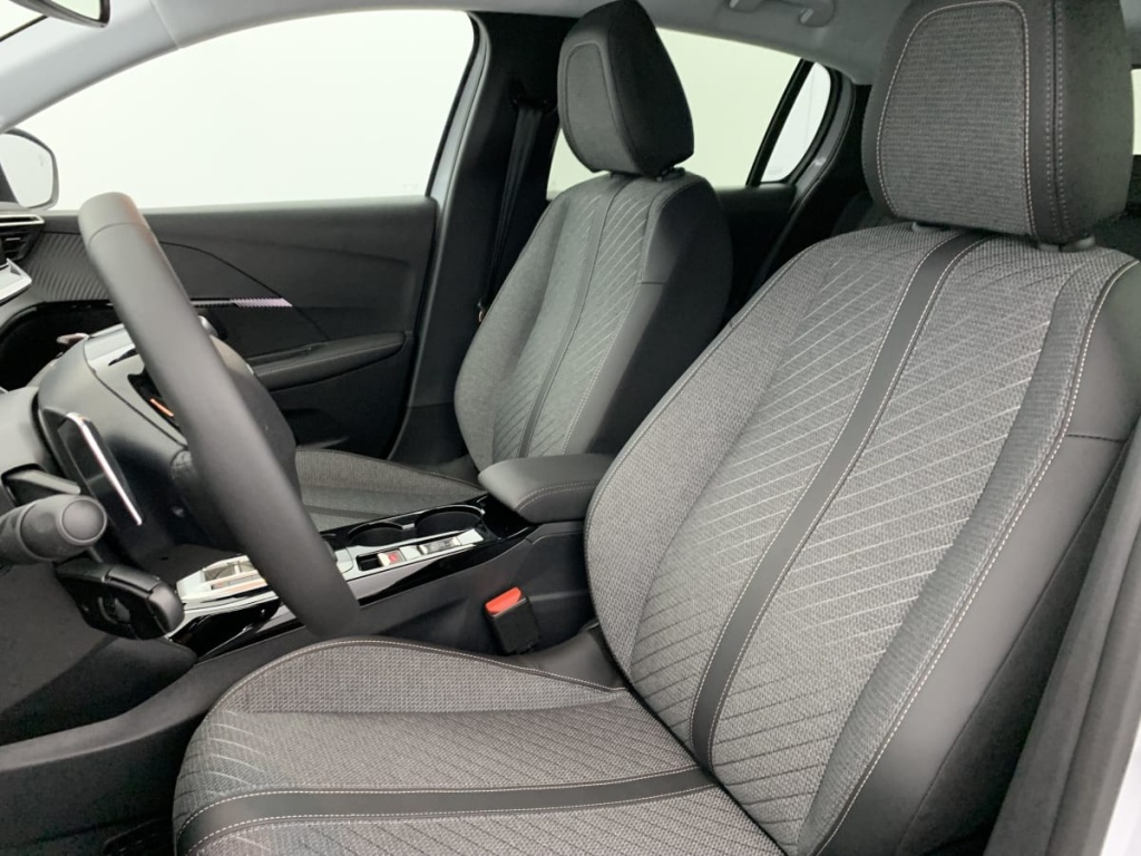 PEUGEOT 208 Hybrid 110 e-DCS6 Allure - ref: 1-363344 - Photo 20