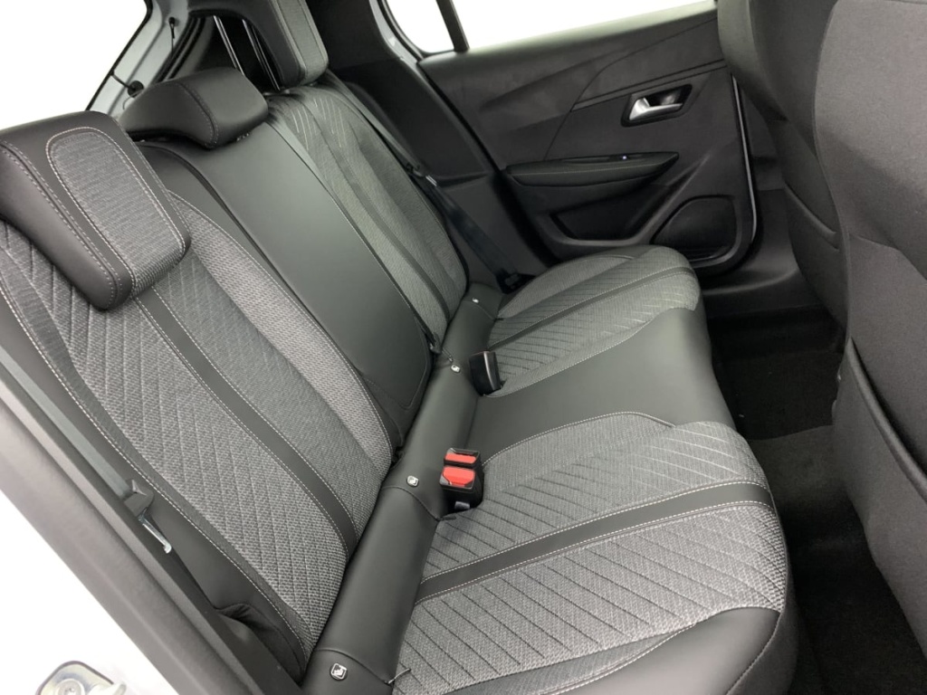 PEUGEOT 208 Hybrid 110 e-DCS6 Allure - ref: 1-363348 - Photo 10