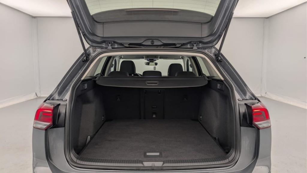 VOLKSWAGEN Golf SW 2.0 TDI SCR 115 BVM6 LIFE - ref: 1-363657 - Photo 11