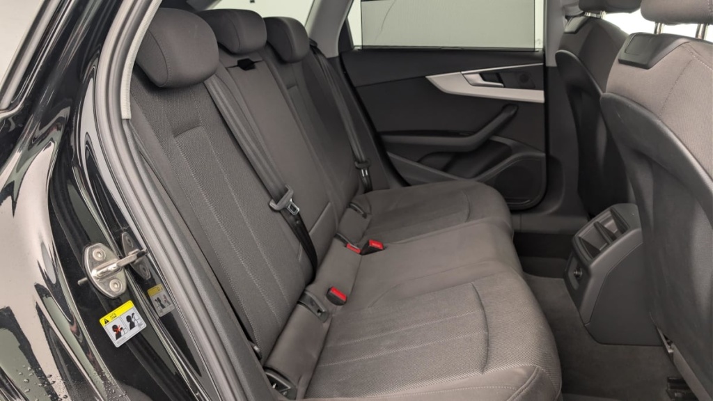 AUDI A4 Avant 35 TFSI 150 S tronic 7 Design - ref: 1-364166 - Photo 10