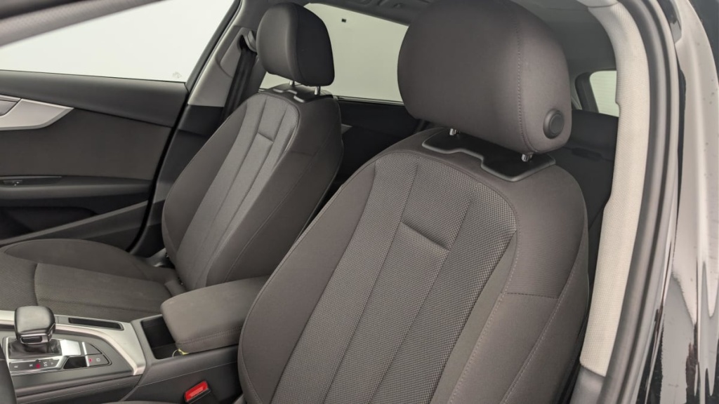 AUDI A4 Avant 35 TFSI 150 S tronic 7 Design - ref: 1-364166 - Photo 16