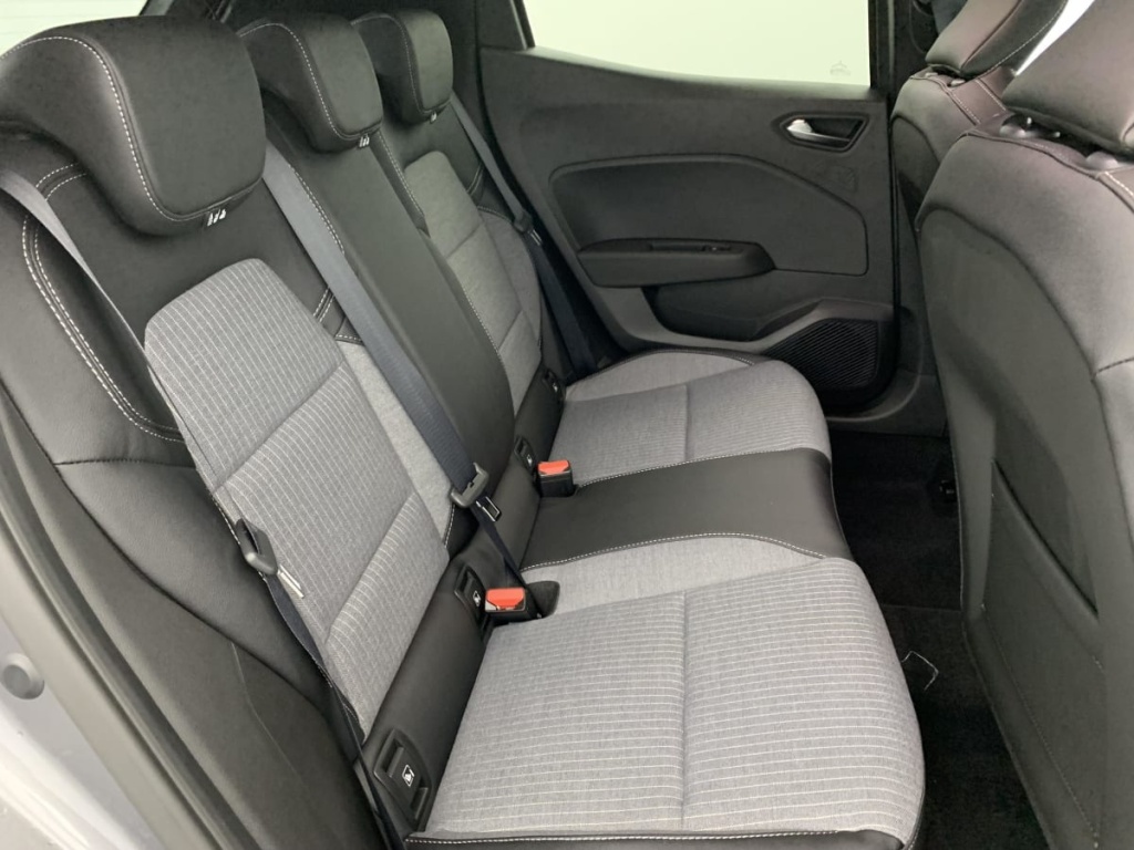 RENAULT Clio TCE 90 CH GSR2 TECHNO - ref: 1-364732 - Photo 10