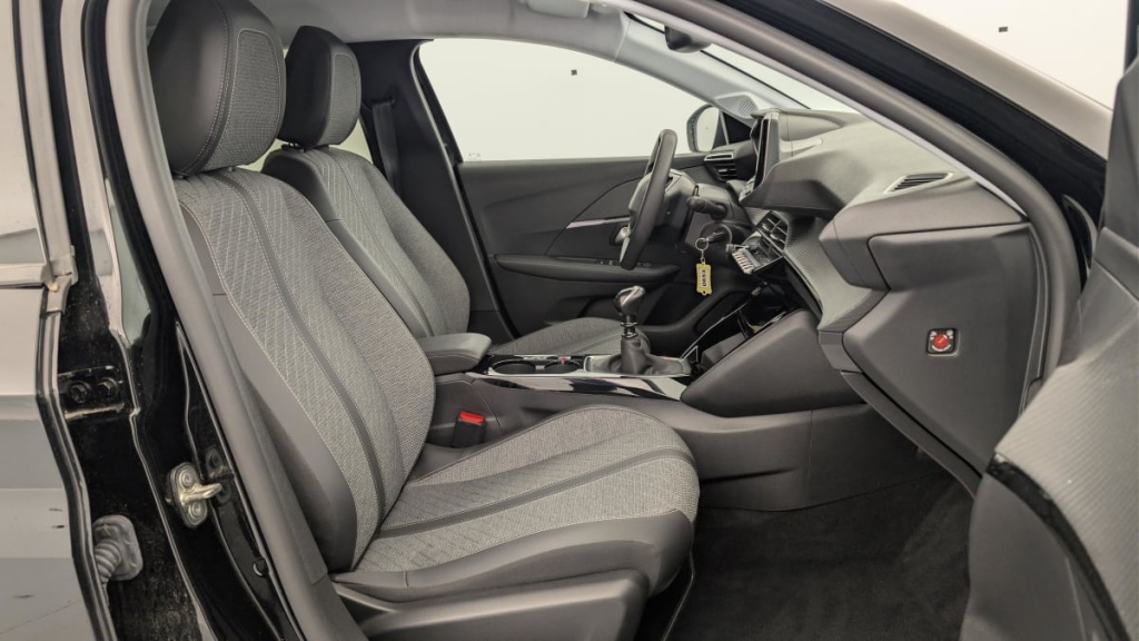 PEUGEOT 208 100 S S BVM6 Allure - ref: 1-365045 - Photo 9