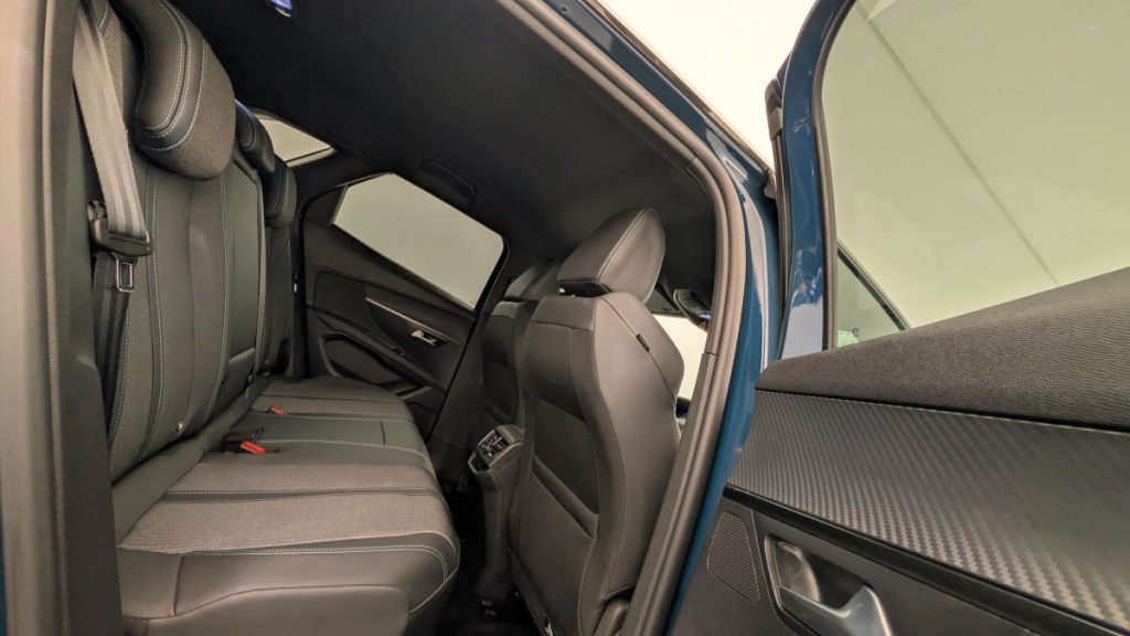 PEUGEOT 3008 Hybrid 180 e-EAT8 Allure Pack - ref: 1-365079 - Photo 10