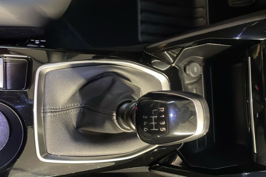 PEUGEOT 2008 100 S S BVM6 Allure - ref: 1-365093 - Photo 16