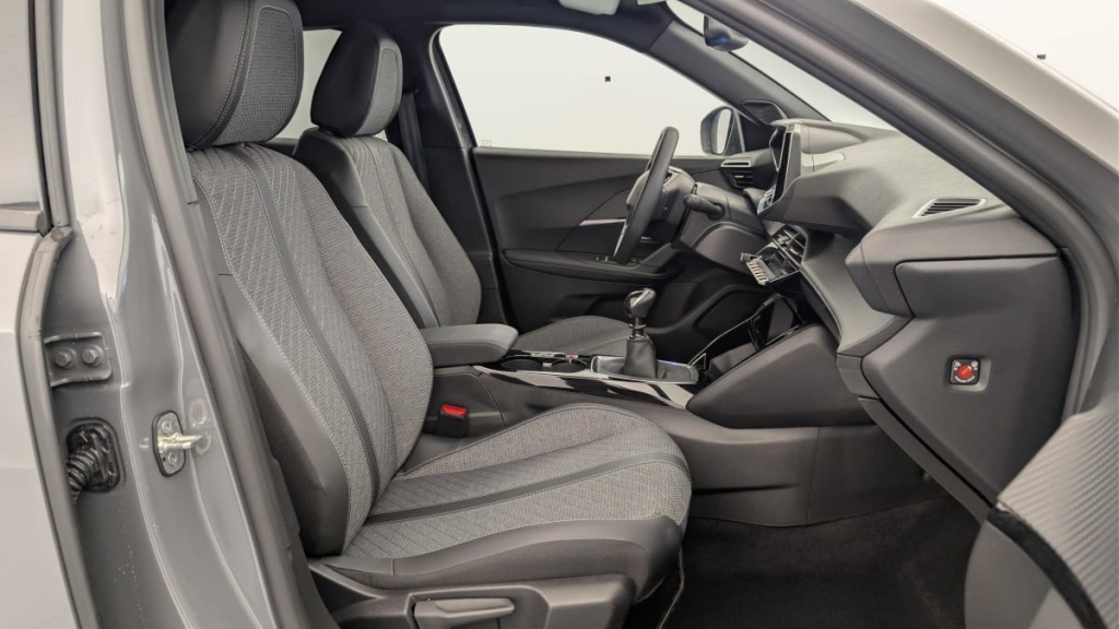 PEUGEOT 2008 100 S S BVM6 Allure - ref: 1-365100 - Photo 9