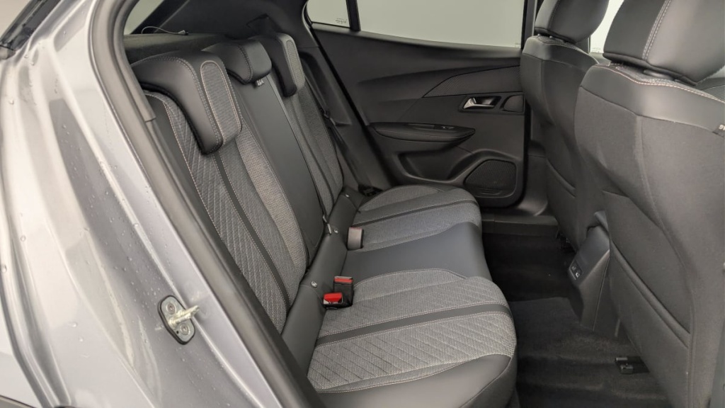 PEUGEOT 2008 100 S S BVM6 Allure - ref: 1-365120 - Photo 10