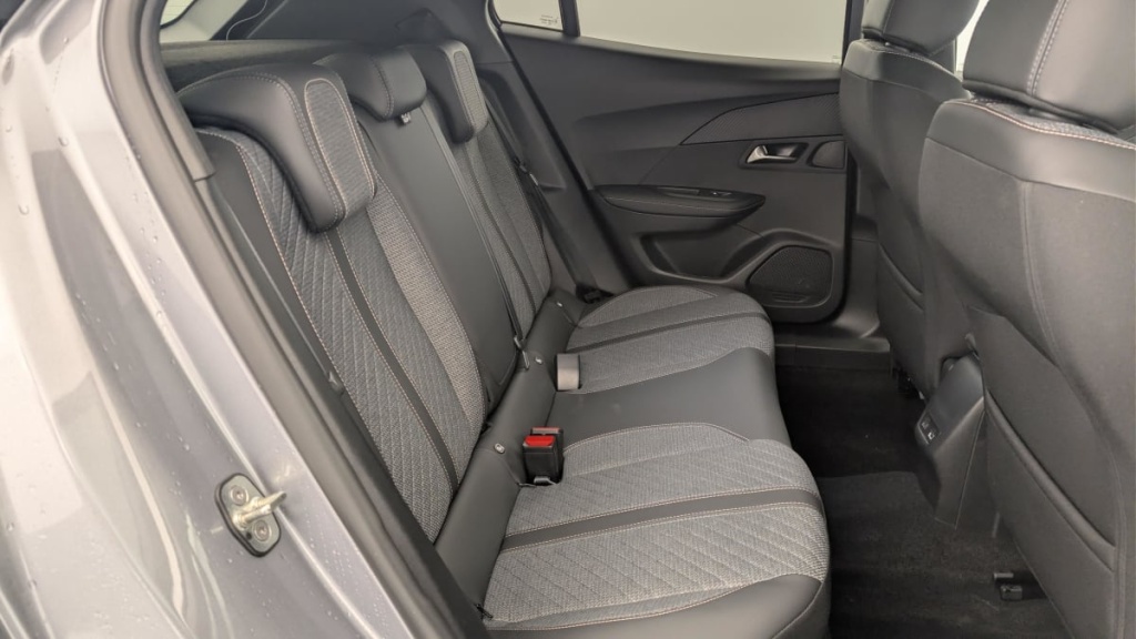 PEUGEOT 2008 100 S S BVM6 Allure - ref: 1-365122 - Photo 10