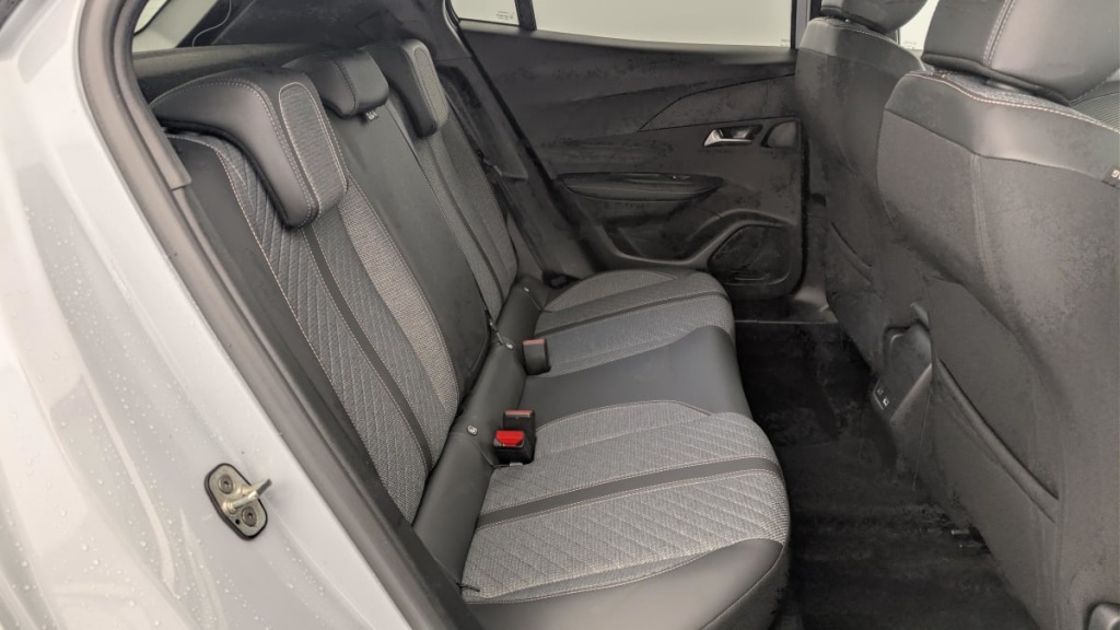 PEUGEOT 2008 100 S S BVM6 Allure - ref: 1-365131 - Photo 10