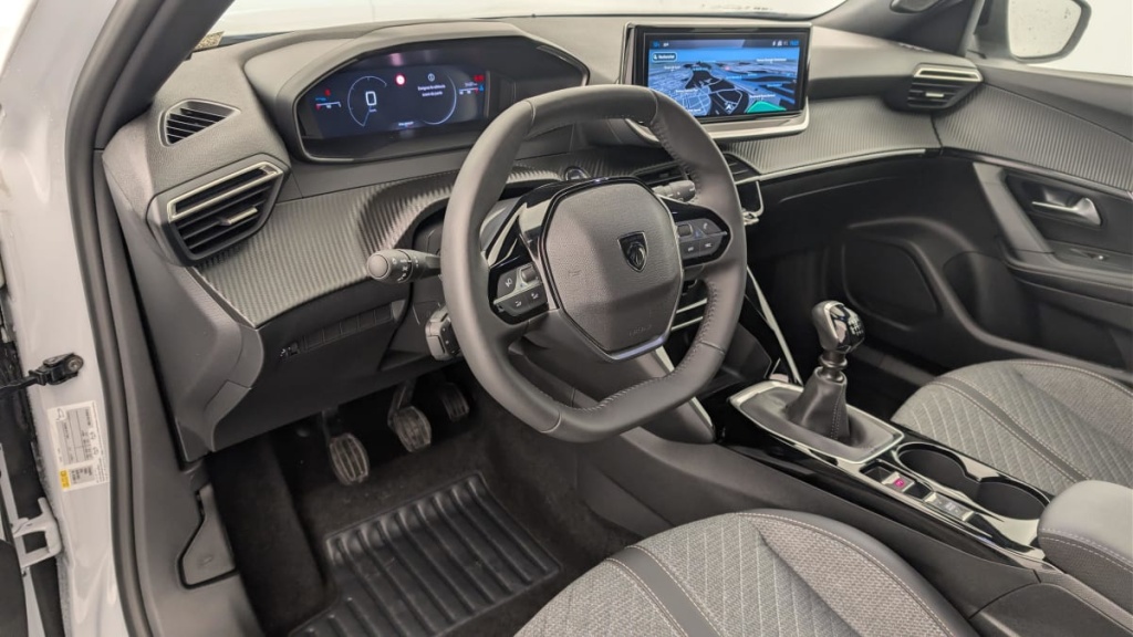 PEUGEOT 2008 100 S S BVM6 Allure - ref: 1-365140 - Photo 15