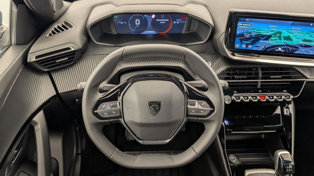 PEUGEOT 2008 100 S S BVM6 Allure - ref: 1-365142 - Photo 14