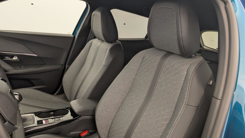 PEUGEOT 2008 100 S S BVM6 Allure - ref: 1-365143 - Photo 16