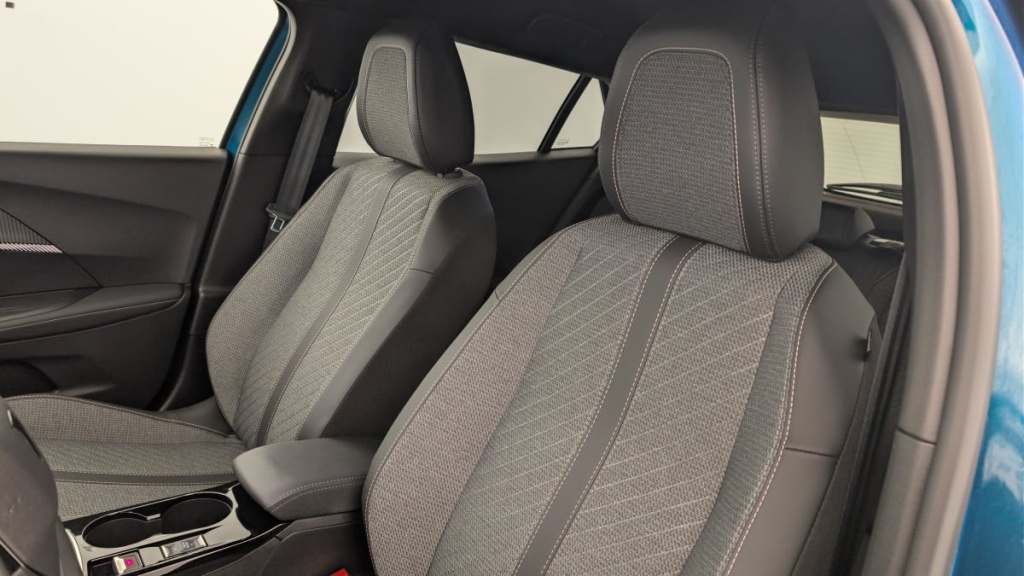 PEUGEOT 2008 100 S S BVM6 Allure - ref: 1-365144 - Photo 16