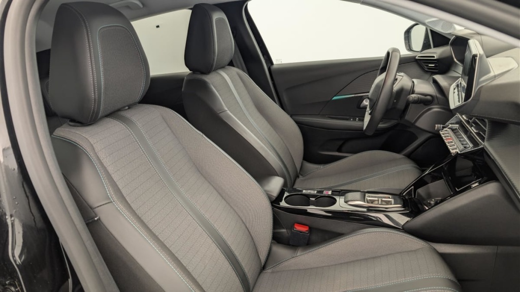 PEUGEOT 208 50 KWH 136CH ALLURE - ref: 1-365150 - Photo 9