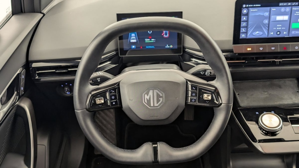 MG MG4 64KWH 204CH LUXURY - ref: 1-365154 - Photo 14