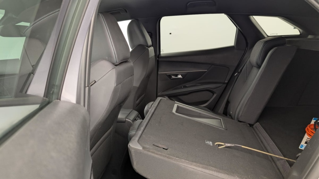 PEUGEOT 3008 Hybrid 180 e-EAT8 Allure Pack - ref: 1-365165 - Photo 12