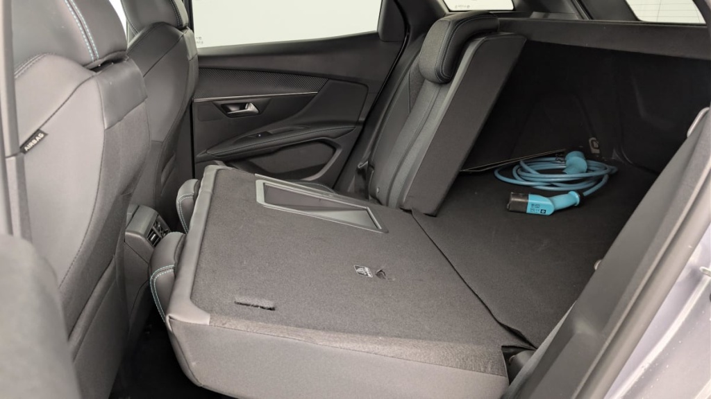 PEUGEOT 3008 Hybrid 180 e-EAT8 Allure Pack - ref: 1-365168 - Photo 12