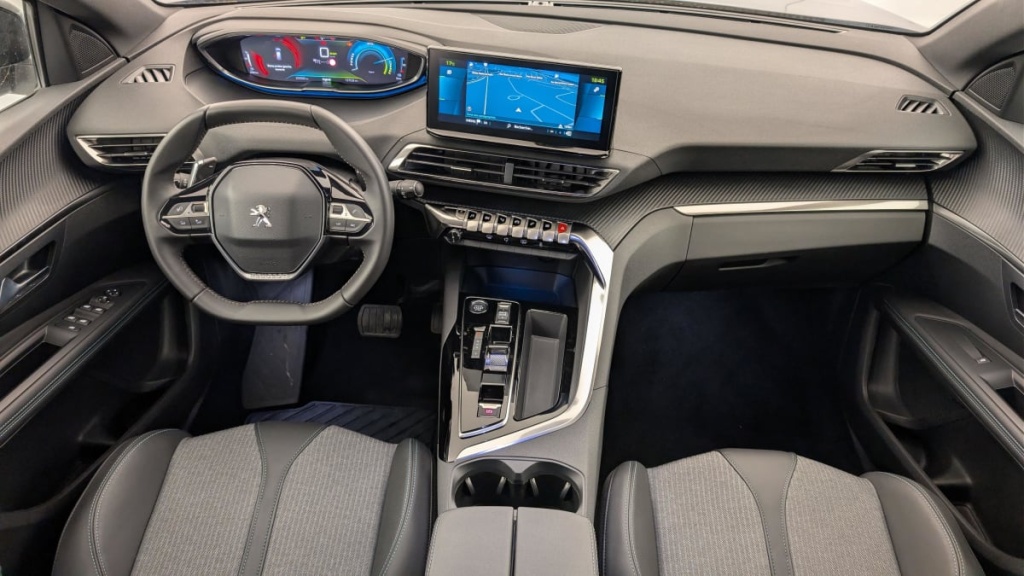 PEUGEOT 3008 Hybrid 180 e-EAT8 Allure Pack - ref: 1-365168 - Photo 13
