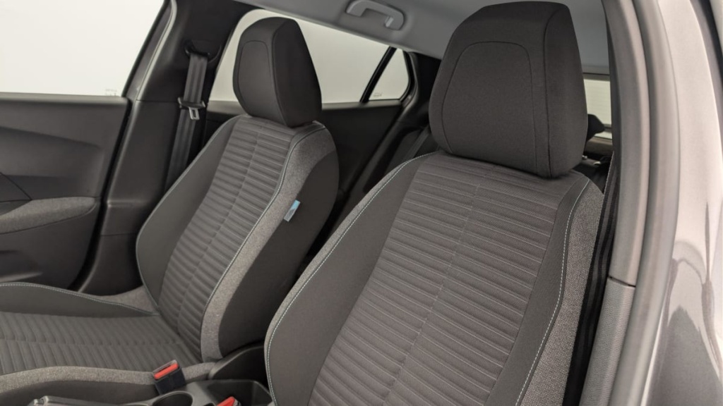 PEUGEOT 2008 PureTech 130 S S BVM6 Style - ref: 1-365290 - Photo 16