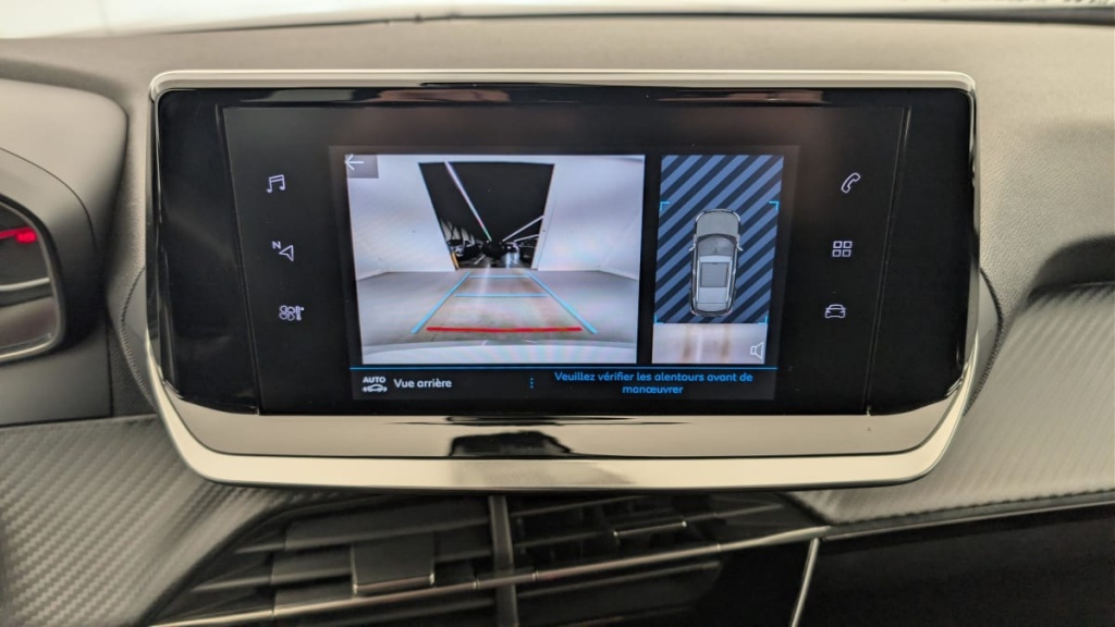 PEUGEOT 2008 PureTech 130 S S BVM6 Style - ref: 1-365290 - Photo 17