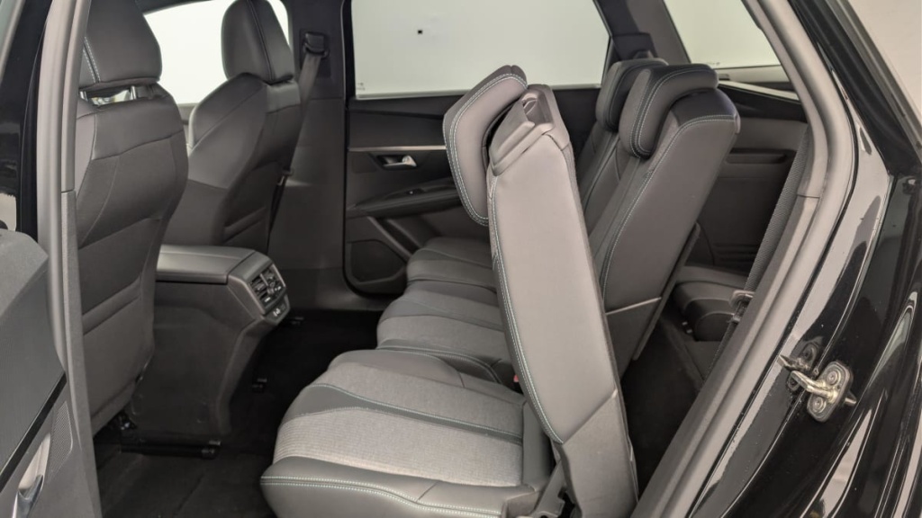 PEUGEOT 5008 PureTech 130ch S S BVM6 Allure Pack - ref: 1-365291 - Photo 12