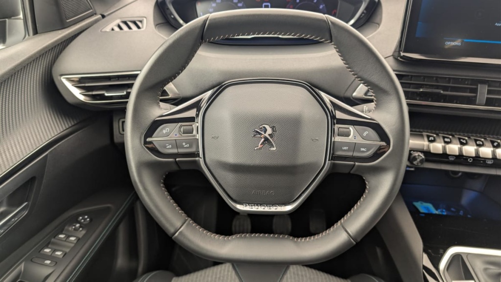 PEUGEOT 5008 PureTech 130ch S S BVM6 Allure Pack - ref: 1-365291 - Photo 14