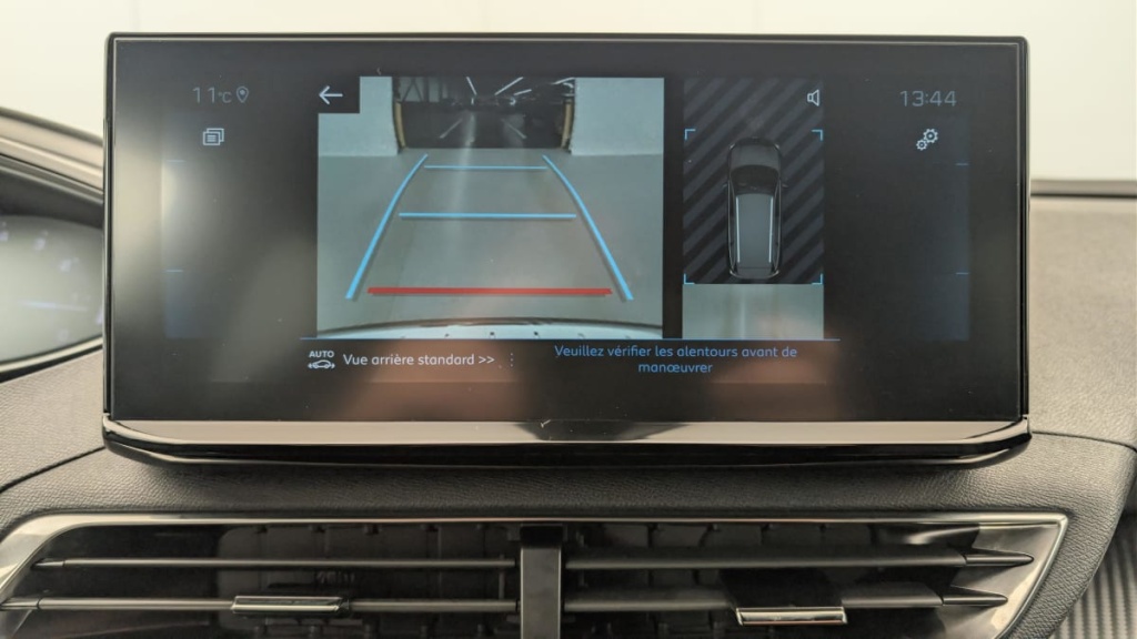 PEUGEOT 5008 PureTech 130ch S S BVM6 Allure Pack - ref: 1-365291 - Photo 17