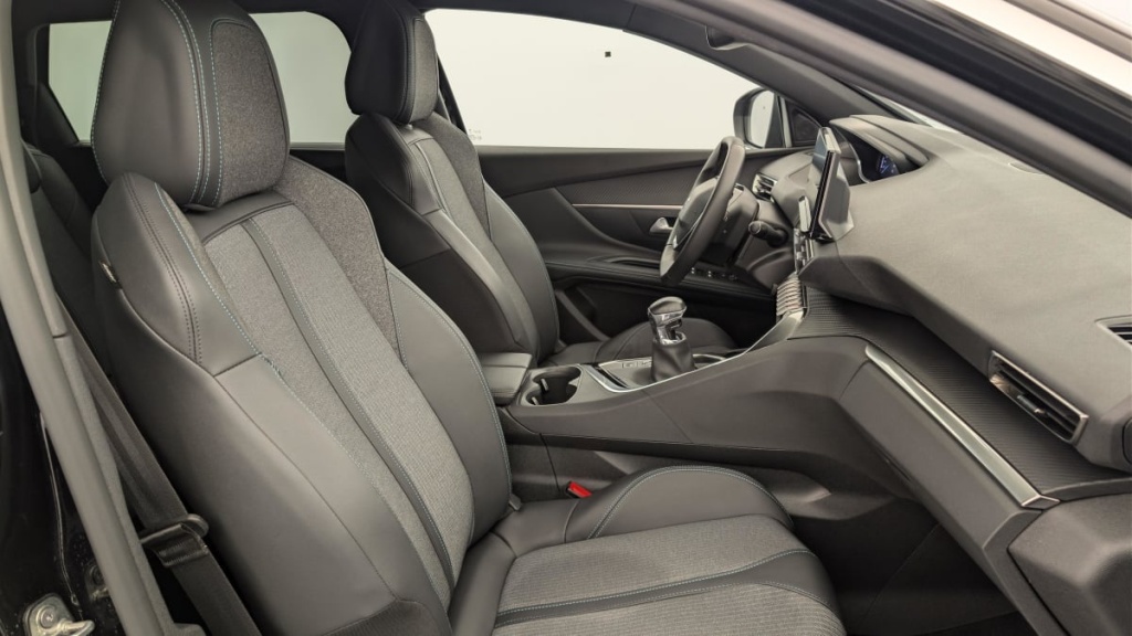 PEUGEOT 5008 PureTech 130ch S S BVM6 Allure Pack - ref: 1-365291 - Photo 9